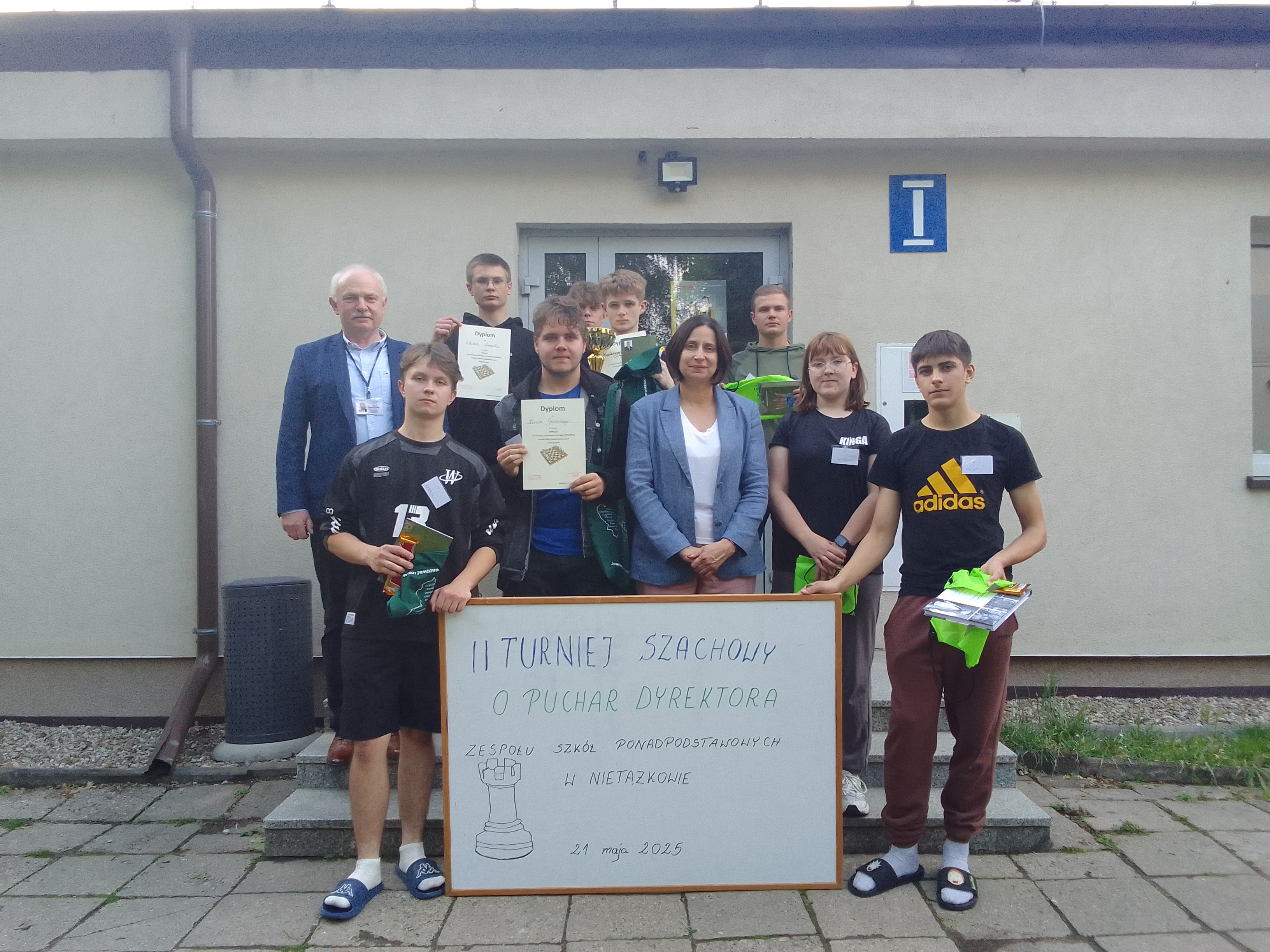 Internat04